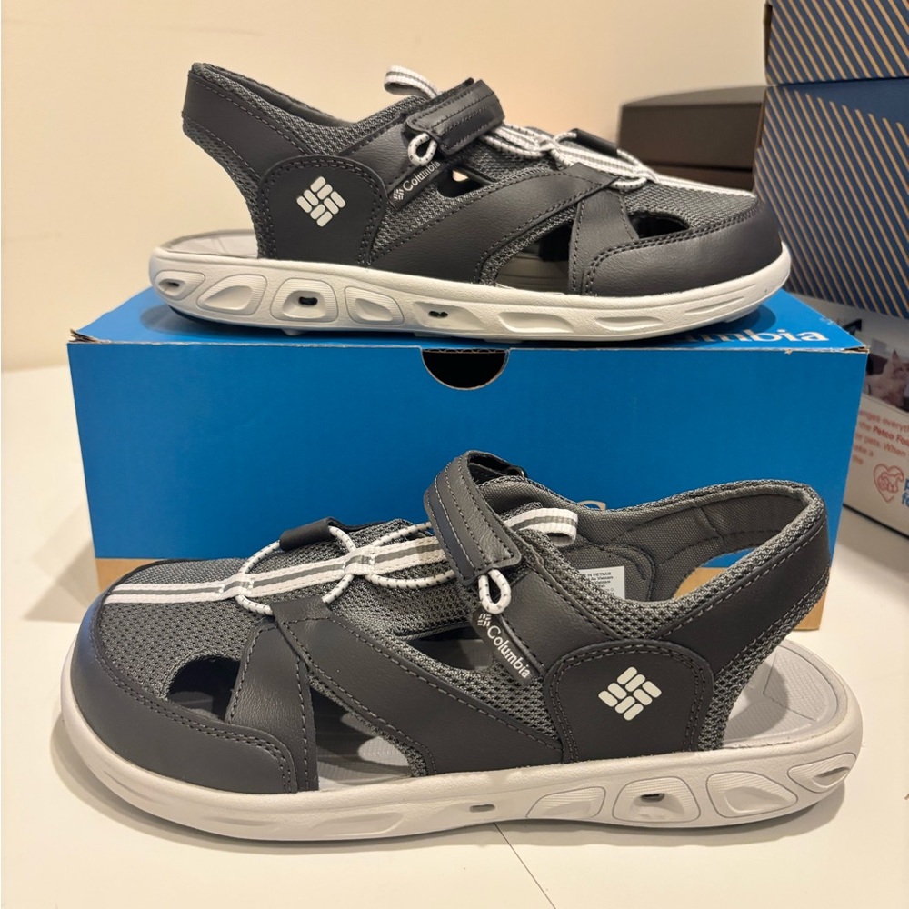 Columbia Techsun Wave Gray and Tan Sport Sandals with Adjustable Straps